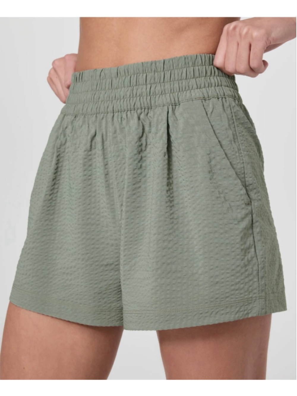 Women's Vuori Villa Textured Crop Tank M and Matching Shorts L Laurel Green - Picture 6 of 13